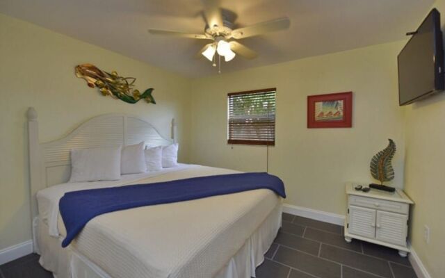 Gulf Holiday by Beachside Management