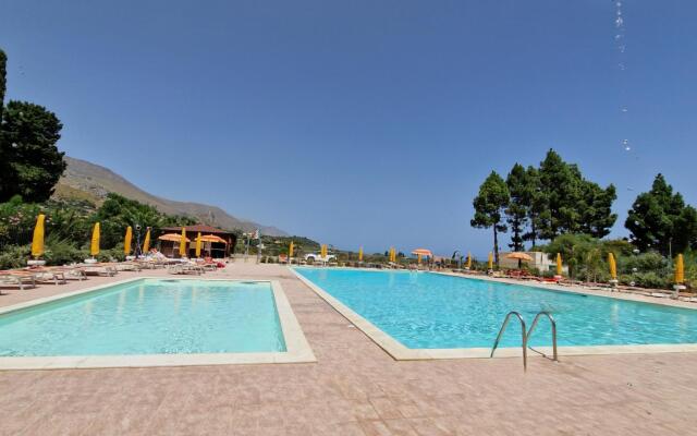 Sc023 Villa in Residence con Piscina in Comune