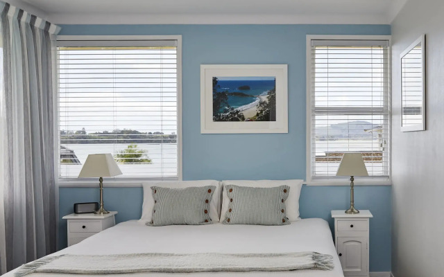 Harbour View Motel and Water Front Apartments