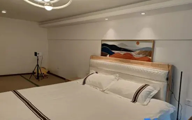 Badaling Guanshanyue Loft Villa