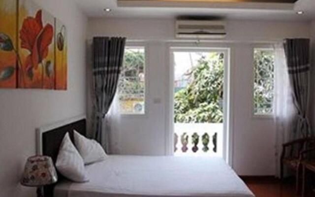 Monsieur Diesel Hotel Hang Bac