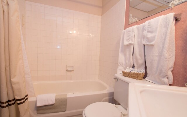 Biltmore Suites Hotel