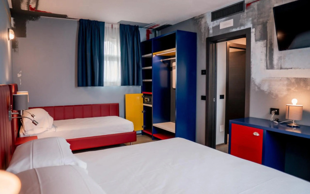 K Modern Hotel