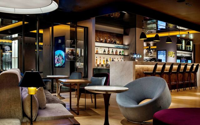 The Park Lane Hong Kong, Autograph Collection