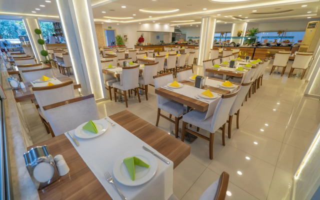 Kleopatra Life Hotel & SPA