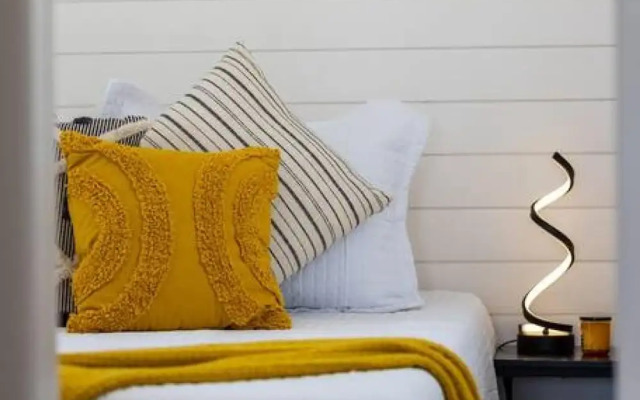 New The Yellow Beacon-luxury Shipping Container