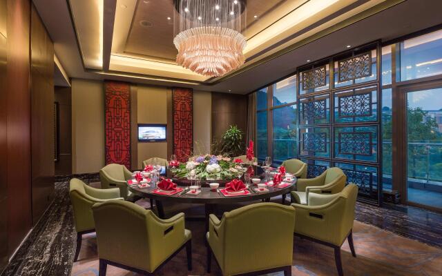 DoubleTree by Hilton Guangzhou Science City-Free Shuttle Bus Service During Canton Fair Period