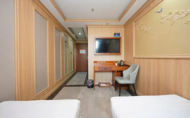 Jiulongyuan Hotel (Beijing Guomao Shuangjing Subway Station)