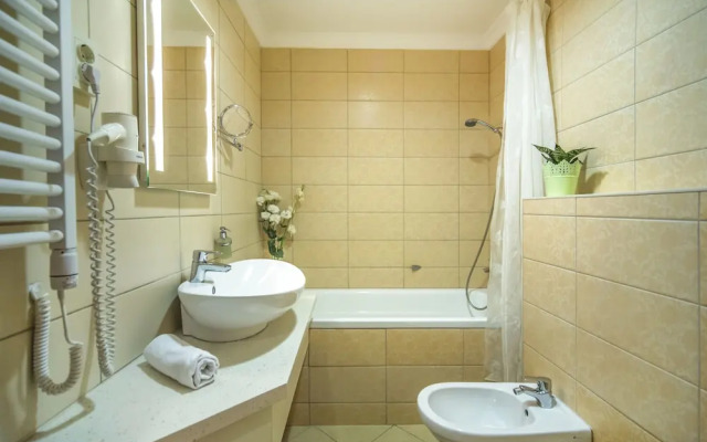 Patak Park Hotel