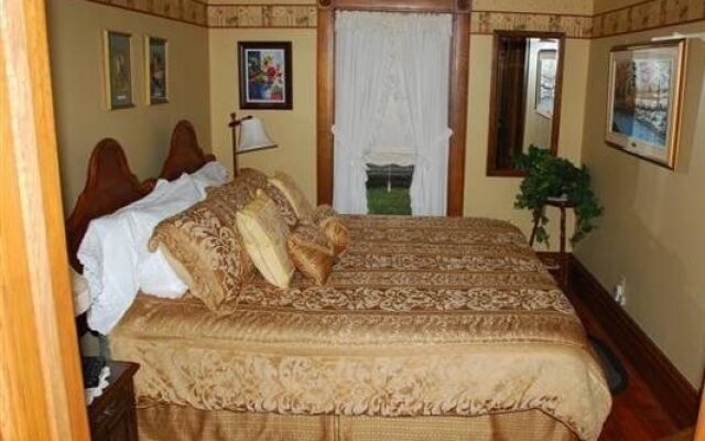 Country Doll House Bed And Breakfast