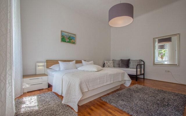 House HAUS MARIJO