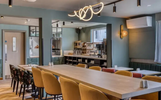 Premier Inn Newcastle - Holystone