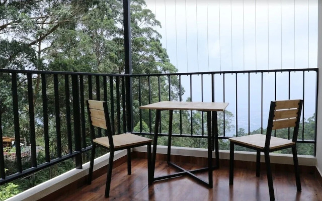Dolphin Nose Retreat