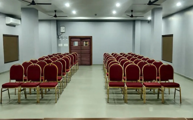 Hotel RKD Inn