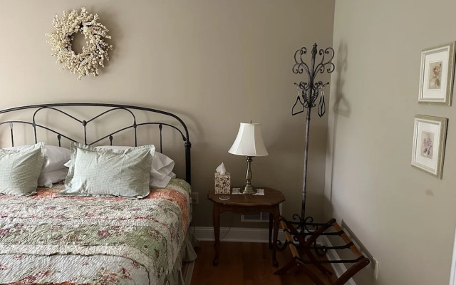 Maple Shade Bed & Breakfast