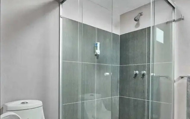 S01 Suite 2 min del TEC Wifi Terraza