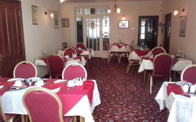 Clumber House Hotel