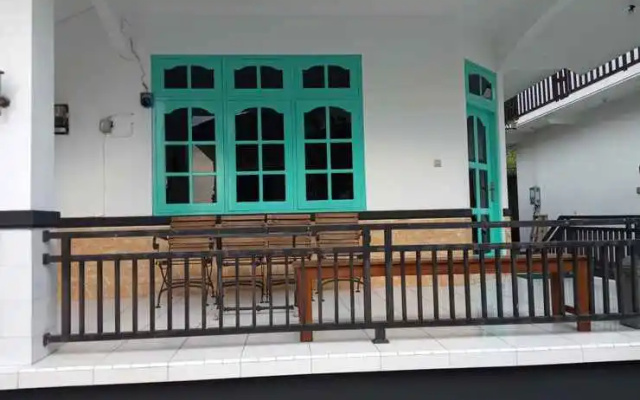 Cozy Villa 3 Bedrooms at Pondok Jempol Tawangmangu