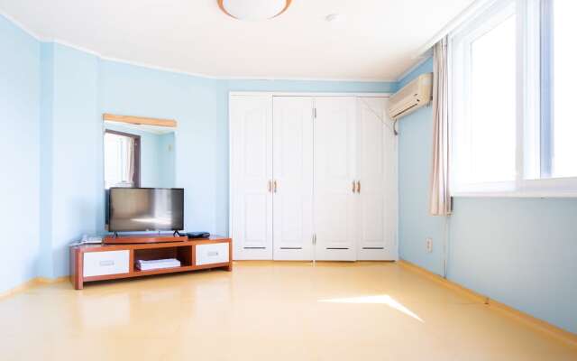 Jirisan Tovice Condo