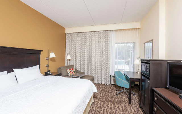 Hampton Inn & Suites Cleveland-Airport/Middleburg Heights