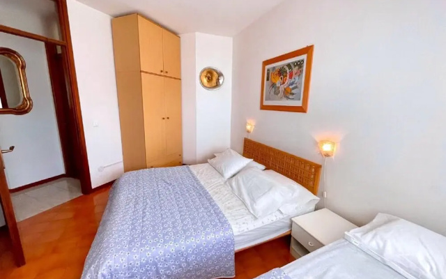5-person Stay by the Beach