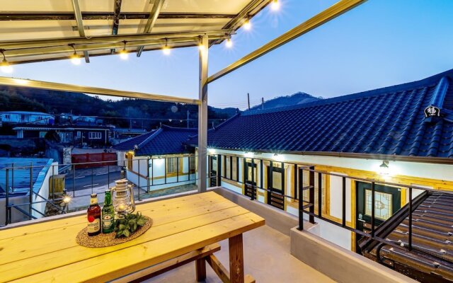 Gyeongju Nenugnam20 Hanok Pension