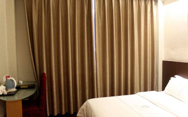 Yingshang Hotel Huangpu Branch