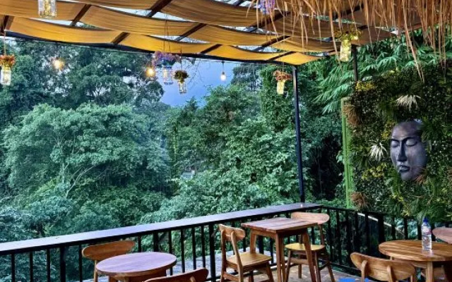 Edem bungalows cafe