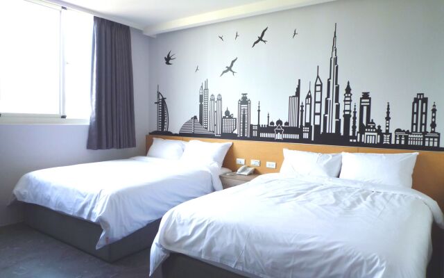Travel Light Hotel