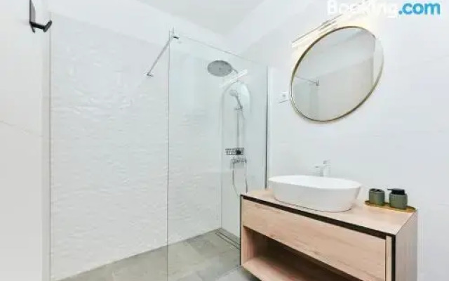 Apartments Istramaris