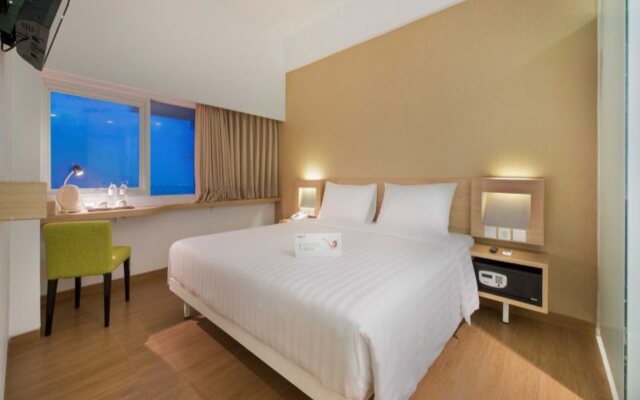 Whiz Prime Hotel Megamas Manado