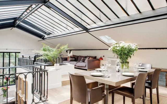 Paris Green House Residence