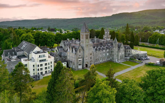 Abbey Garden at the Highland Club