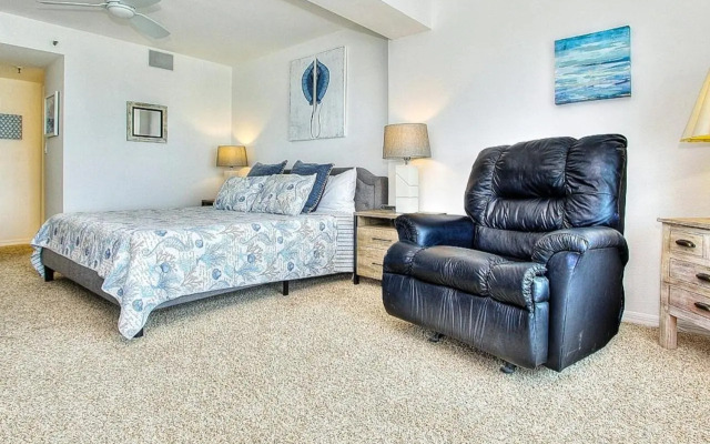 Shore House 502