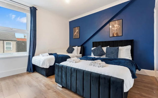 Elegant Stay Sleep 8 Parking