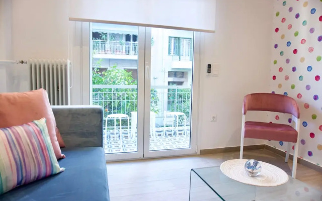 Wanderlust Dreamy Apt in Athens center