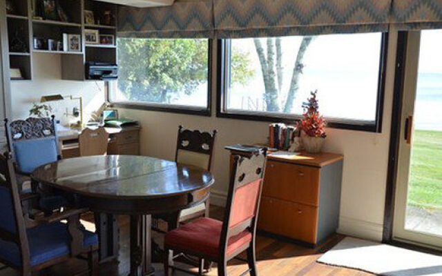 Wavesandwinks B&B