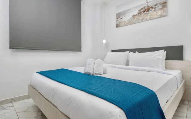 Premium Jacuzzi Suite at the City Center