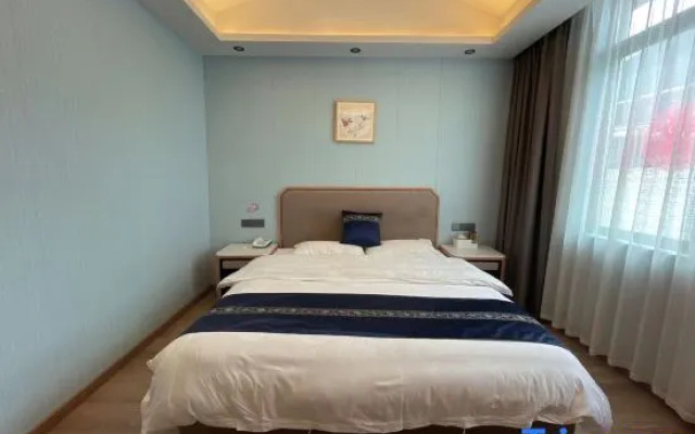 Rongfengge Homestay (Yingtan South Station)