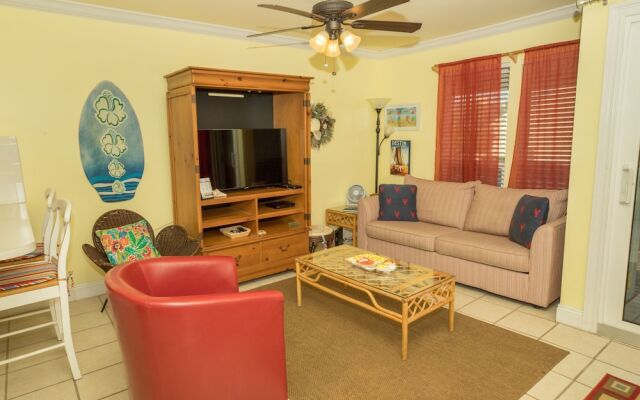 Sandpiper Cove 8245 Studio Bedroom Condo by RedAwning