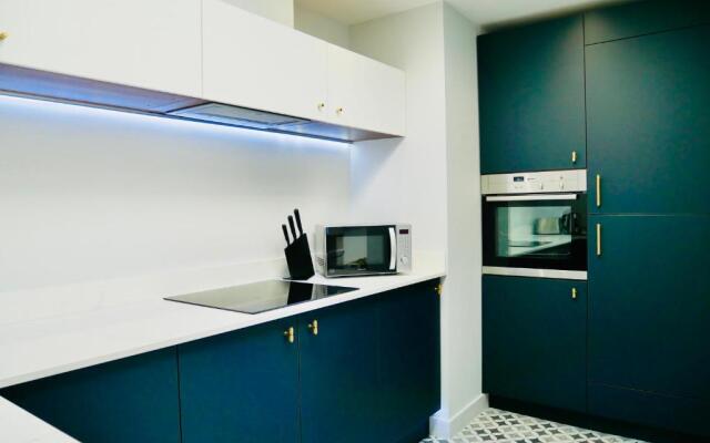 Stunning Sea View Apartment Near the Beach, Bournemouth & Poole