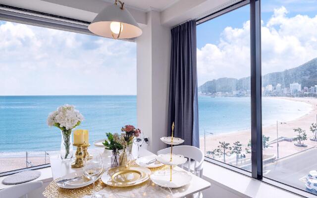 Busan Grey Sands Poolvilla Pension
