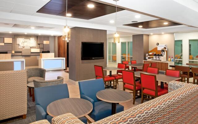 Holiday Inn Express Haskell - Wayne Area by IHG