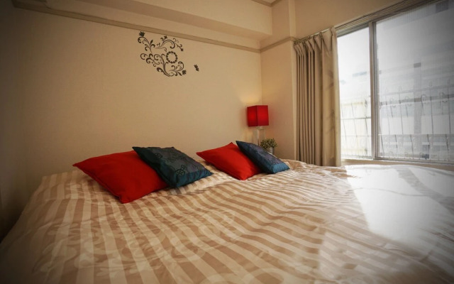 Yokohama Classic Apartment