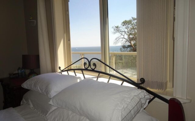 Gibralter Rock Ocean View B&B