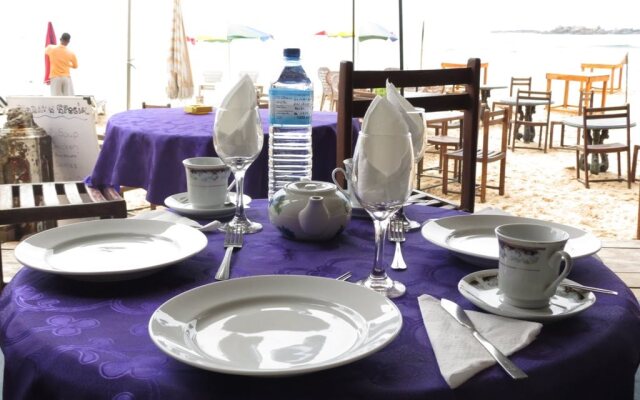 Manidi Beach Resort