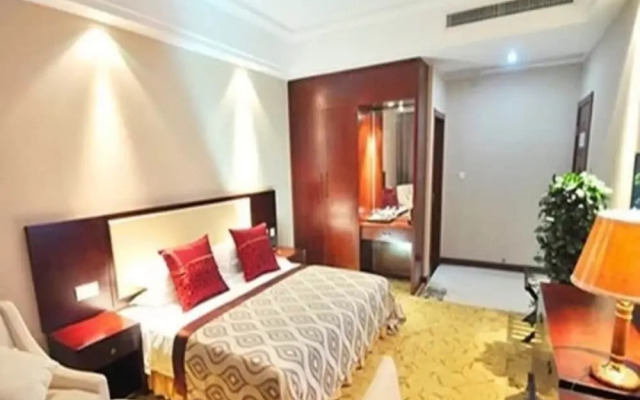Wuhan Guochuang Chuyuan Donghu Hotel
