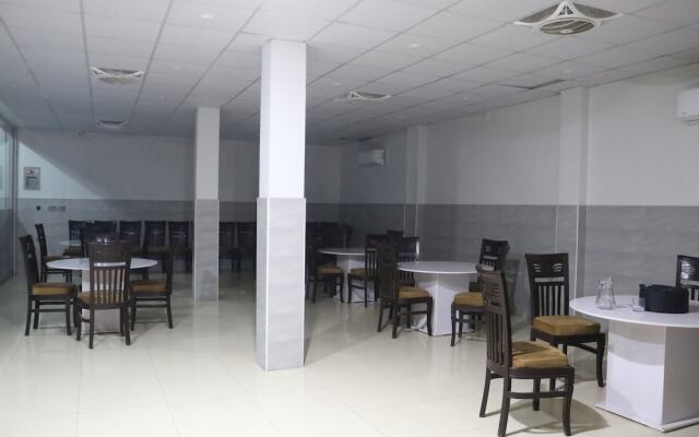 Happyland Hotel Fizagat