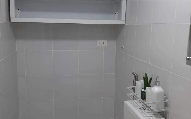 Lovely 2 BR Condo with FREE Secured Parking