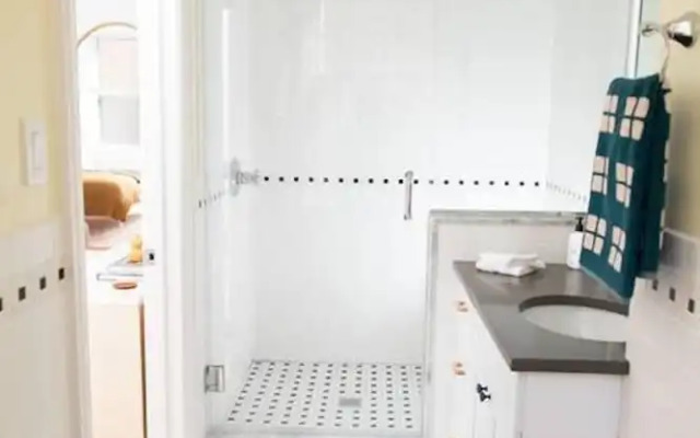 Touraine Unit 109 in Philadelphia